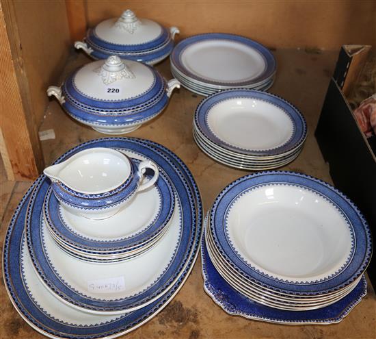 Blue & gilt dinner service